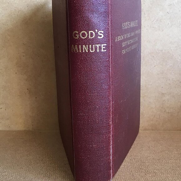 God's Minute A book of 365 Daily Prayers for Home Worship 1916 VIR Publishing - Picture 2 of 3